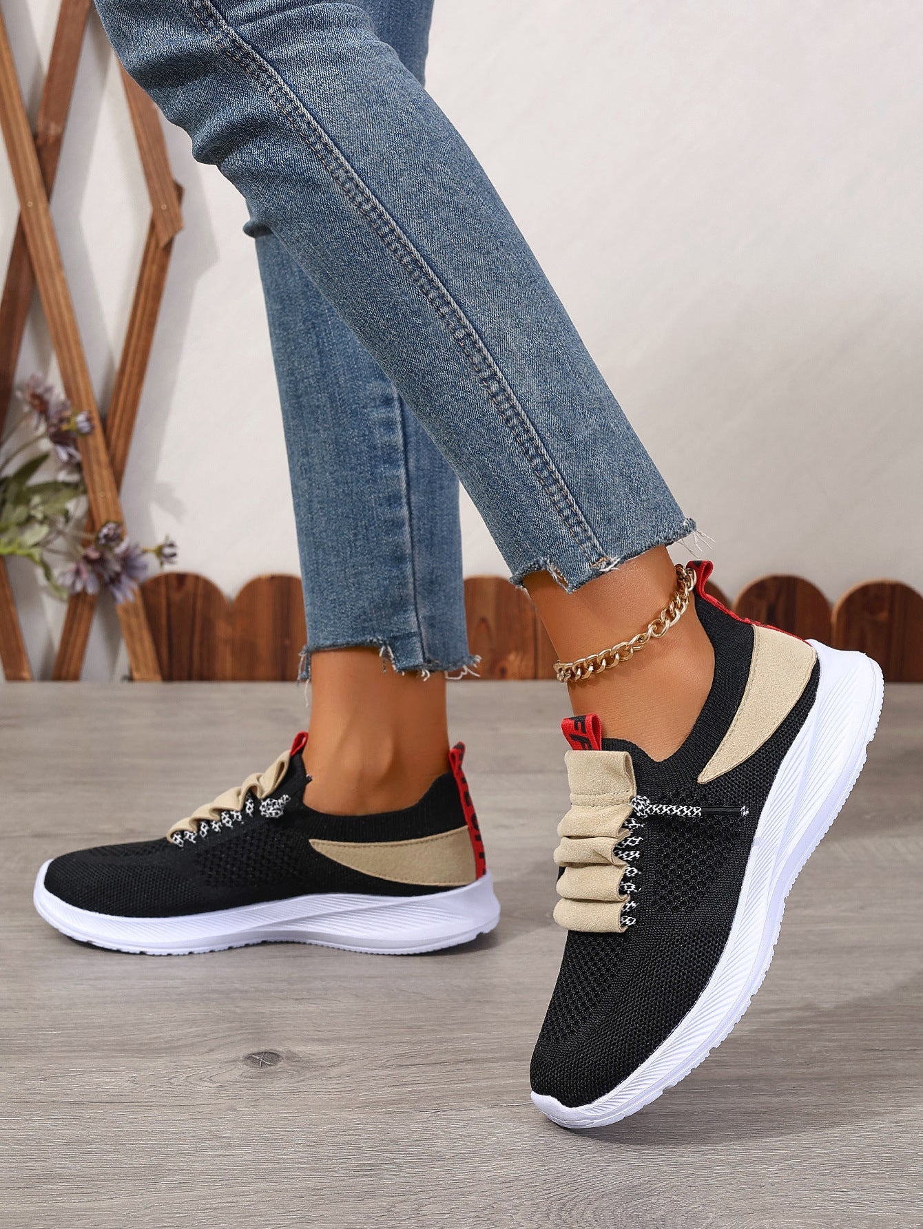 Women’s Non-Slip Round-Toe Casual Sneakers CJ