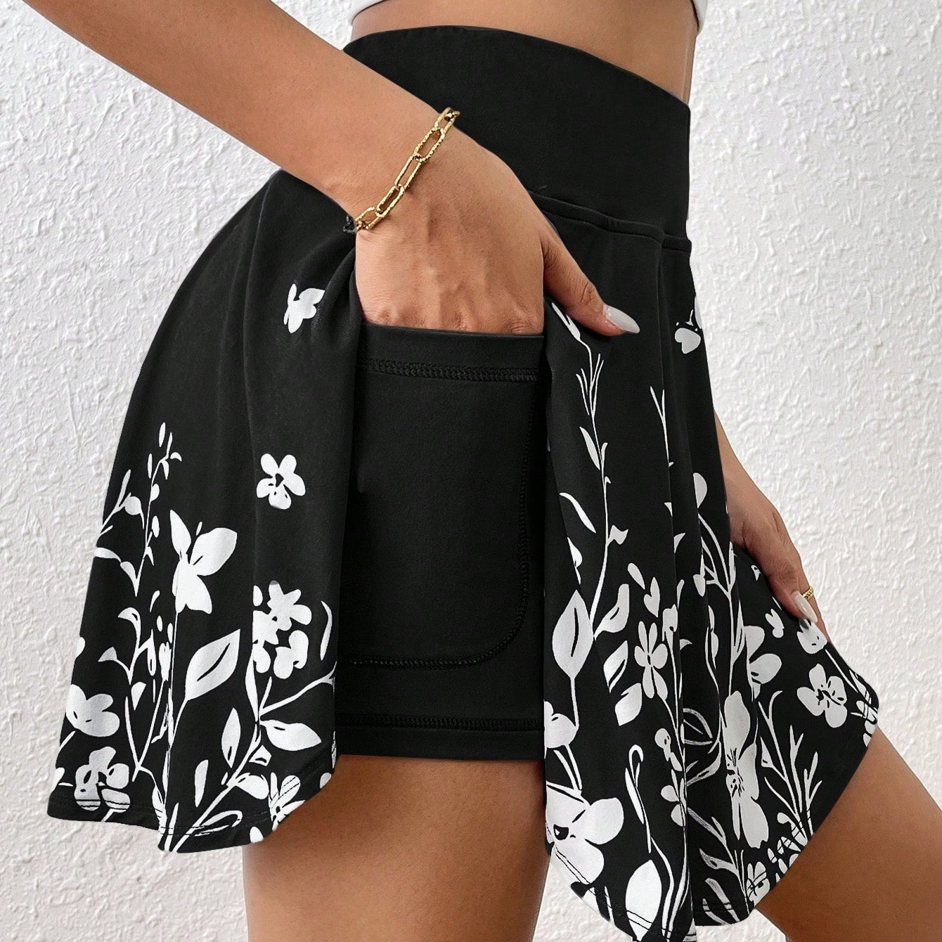 🌼 Women's Minimalist Floral Print High-Waisted Shorts with Pockets FitiqueFit