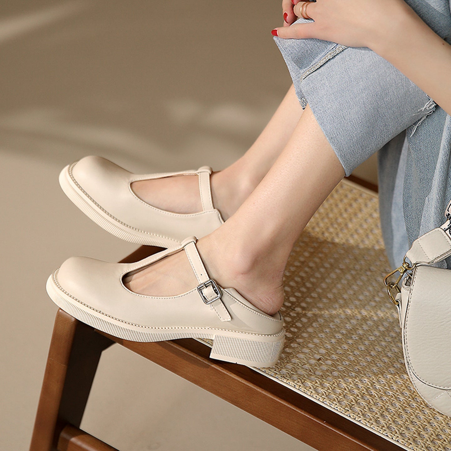 Women’s Shallow-Mouth Mary Jane Shoes CJ