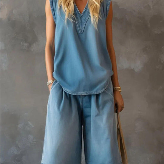 Womens V-neck Sleeveless Loose Top And Casual Wide-leg Shorts Set 