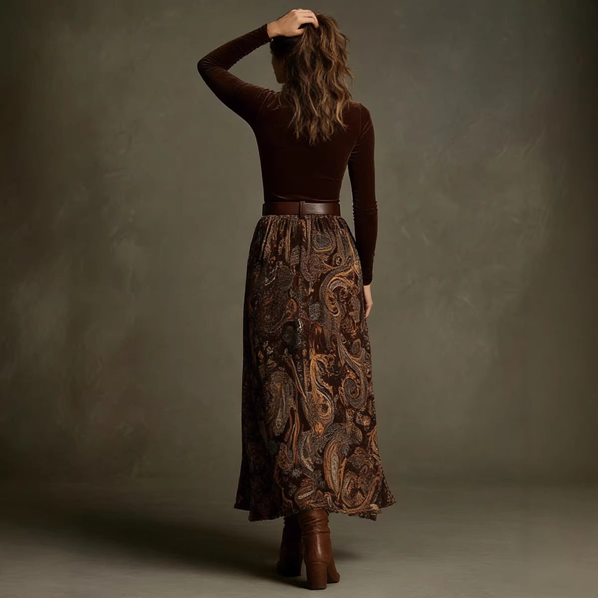 Slim fit printed long skirt set with belt 