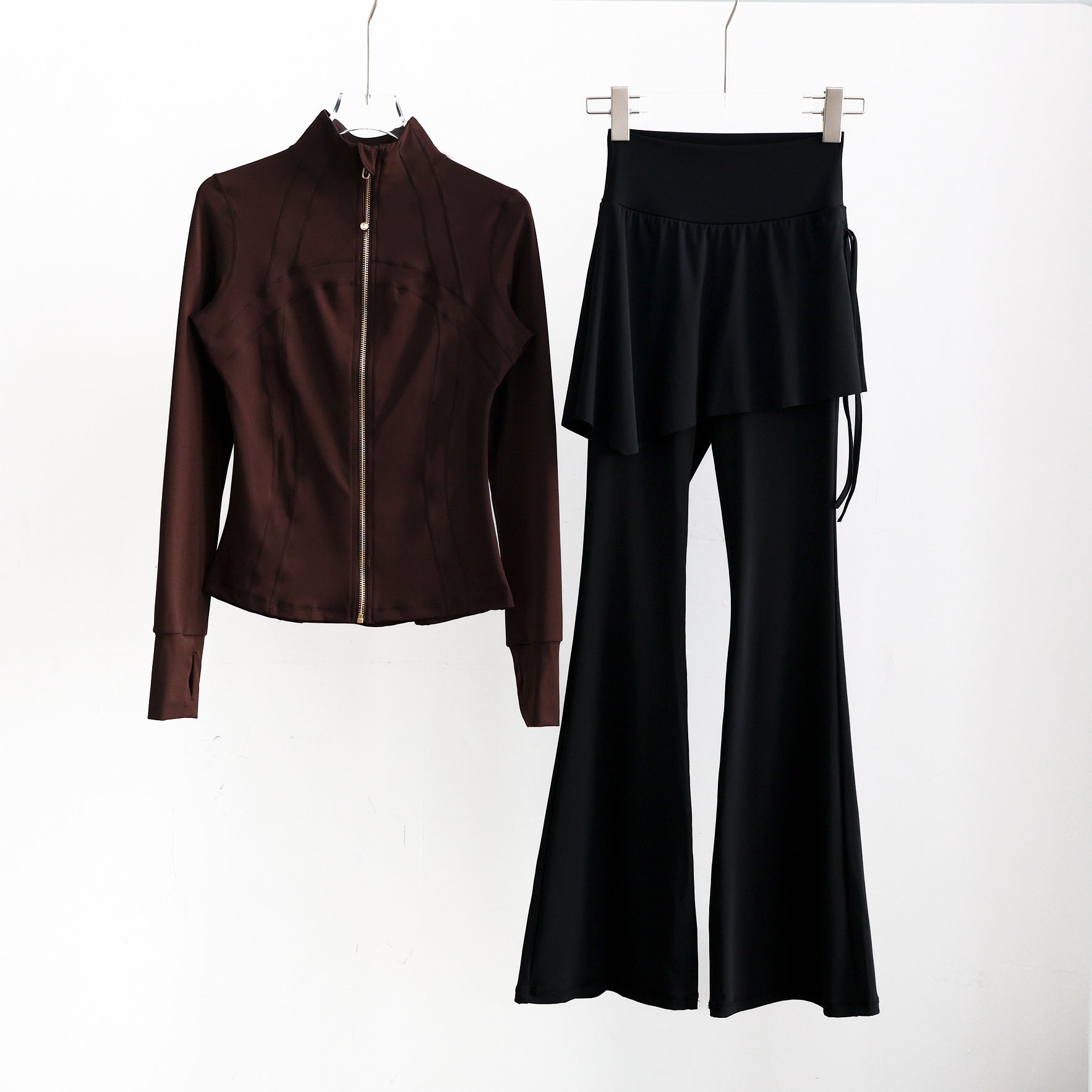 Long-sleeve Running Outfit With Zipper professional Gymwear Thats Slimming And Figure-flattering 