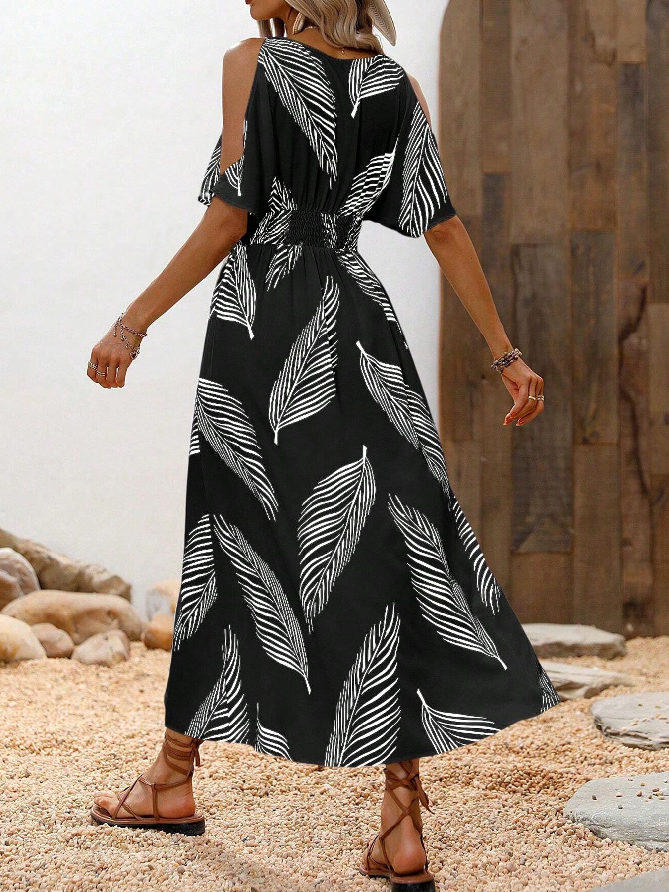Women's Summer Sexy Cross V-neck Printed Off-the-Shoulder Dress - Elegant Waist-Defined Evening Maxi Dress Diversi Fashion™