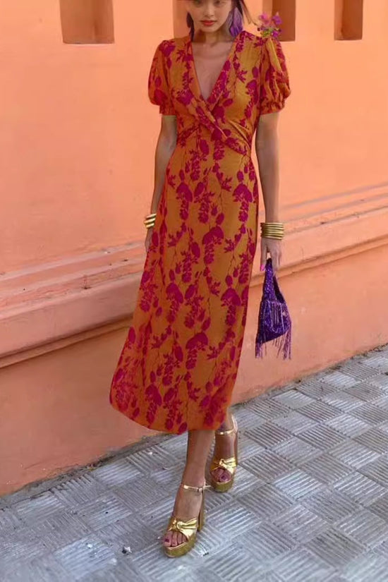 Elegant Form-Fitting Printed Ruched Maxi Dress, V-Neck Short Sleeve 