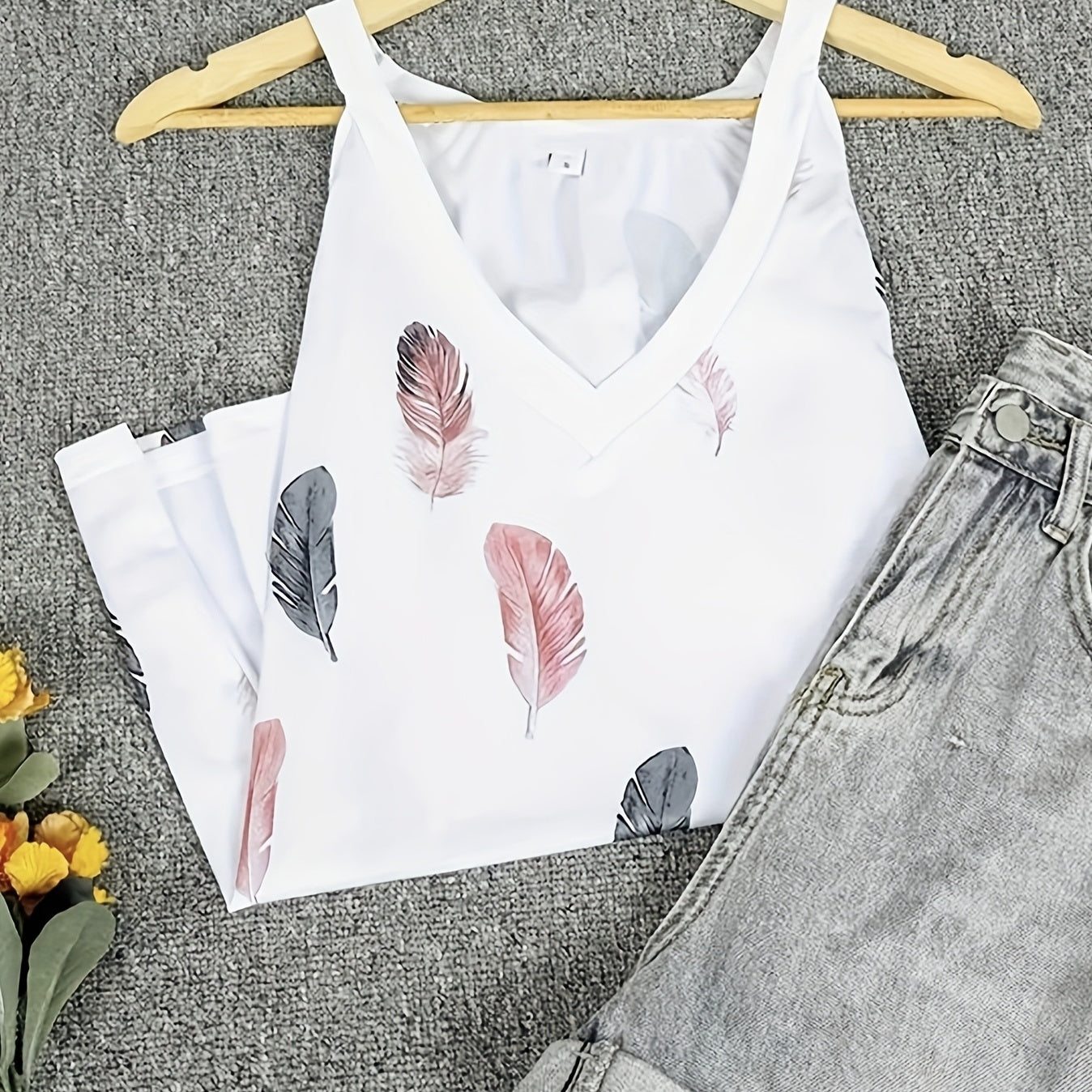 Ladies' V-neck Feather Print Fashionable Versatile Casual Camisole Vest CJ US