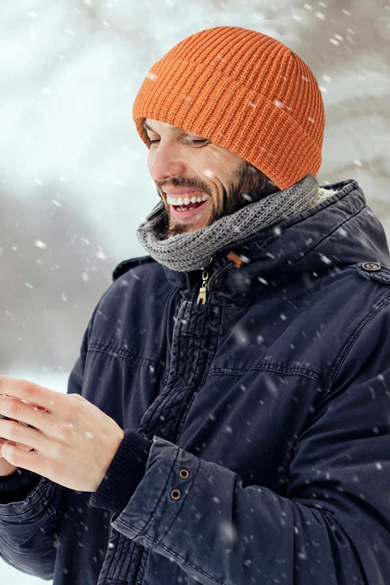 Unisex Winter Reflective Beanies High Visibility Noctilucent Reflective Knit Hat Glow In Dark for Winter Night Walks FitiqueFit