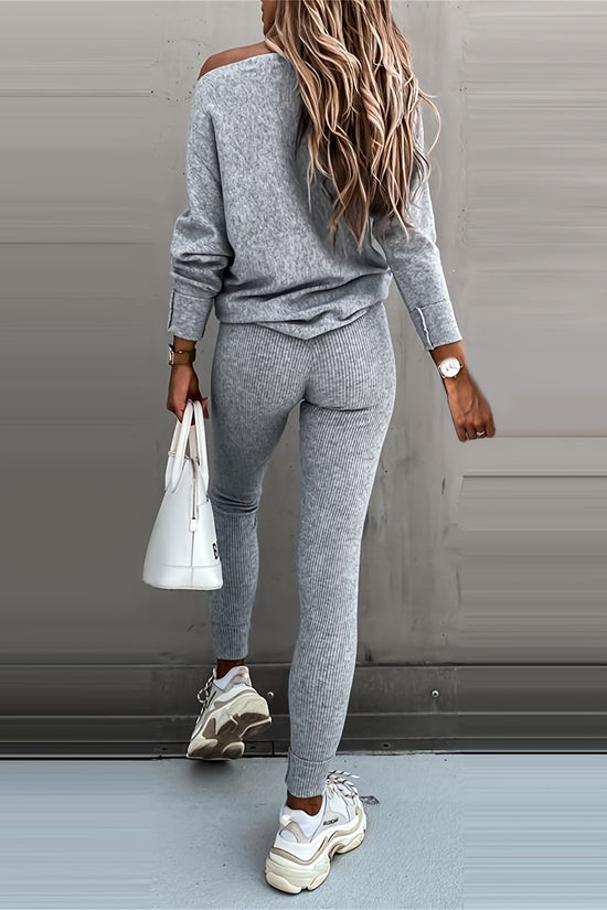 Casual Two-Piece Outfit Featuring A Long-Sleeve Pullover And High-Waisted Drawstring Pants 