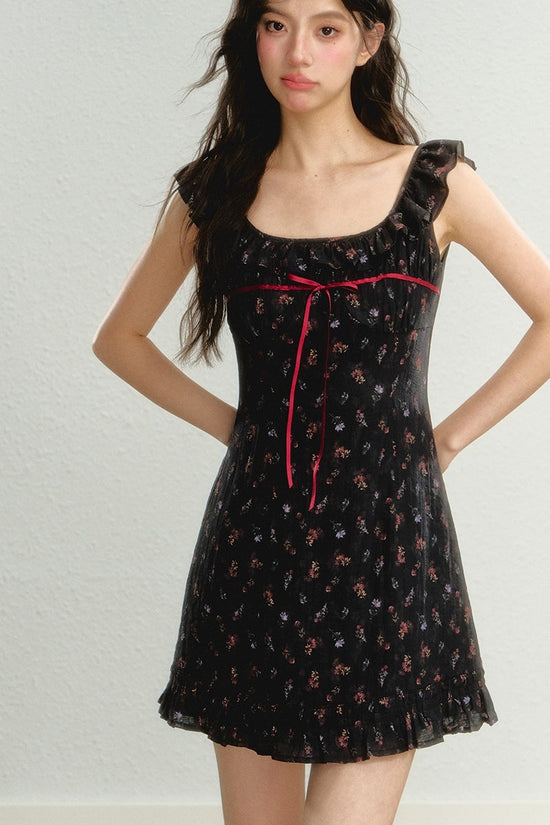 Women’s Sleeveless Floral Suspender Skirt CJ