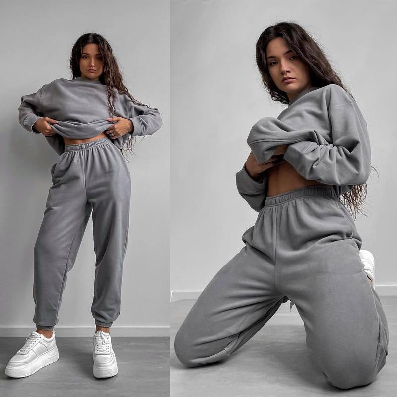 Fashionable Loose-fit Crewneck Sweatshirt With Long Sleeves And Casual Athletic Pants 