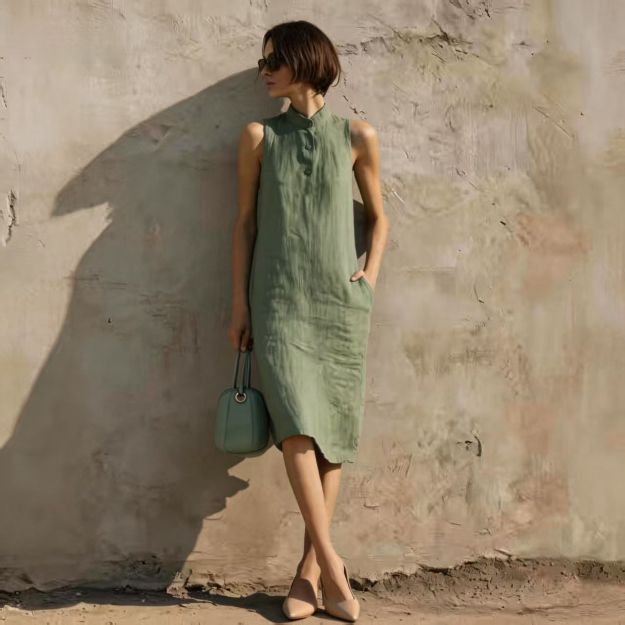 Solid-color Loose Sleeveless Dress 