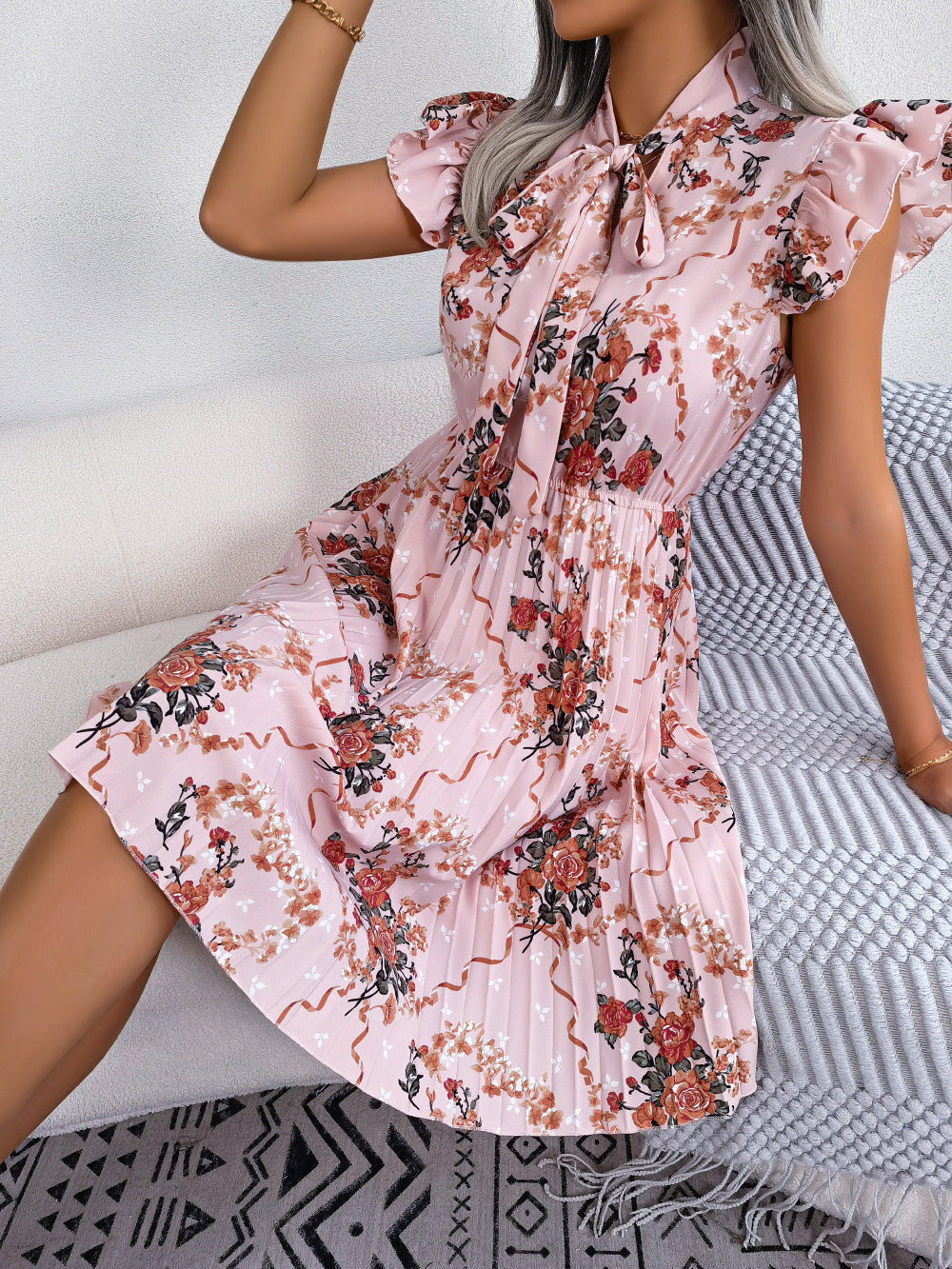 Dignified Flowers Lace-up Waist-controlled Large Hem Pleated Skirt FitiqueFit