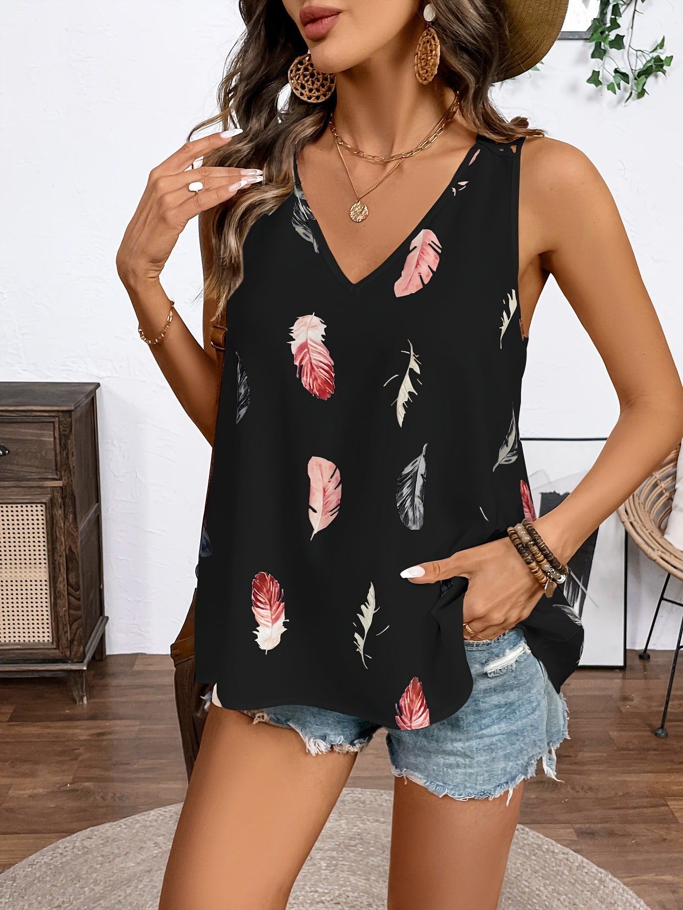 Women’s Feather Print V-Neck Camisole 
