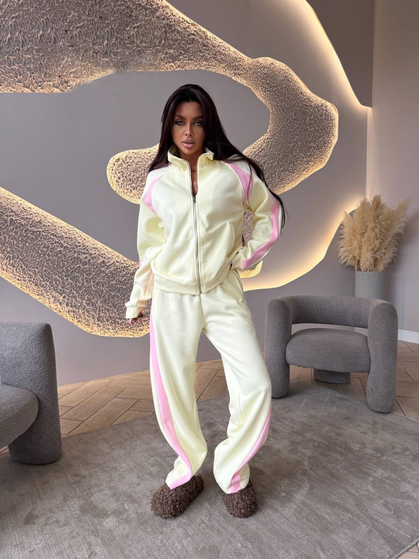 Womens Long-Sleeve Zip-Up Jacket And Sweatpants Two-Piece Set 
